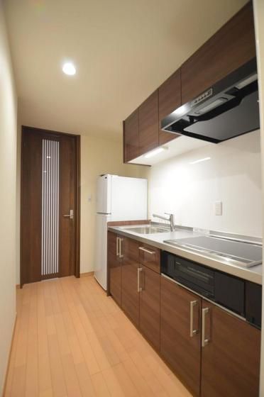 �y�L�b�`���z�@