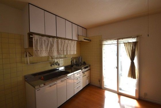 �y�����E���r���O�z�@