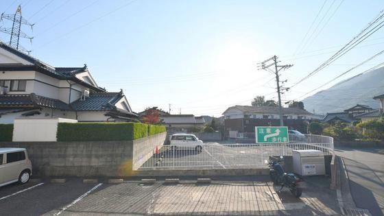 �y���]�z�@