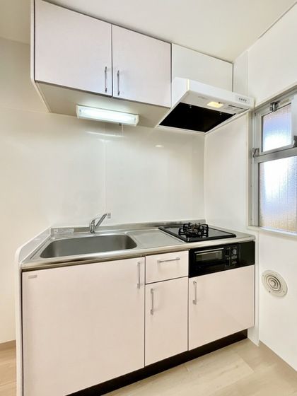 �y�L�b�`���z�@