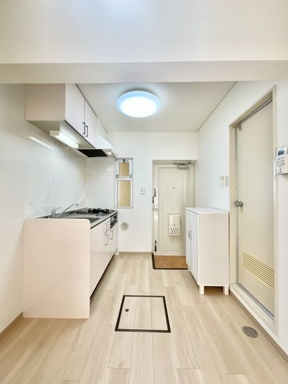 �y���̑������E�X�y�[�X�z�@