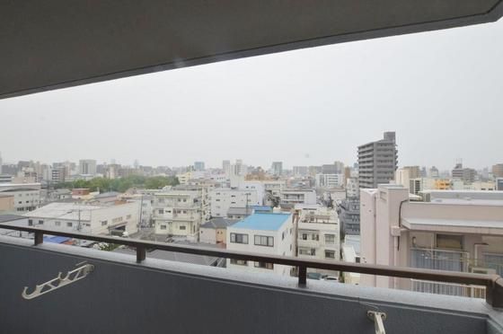 �y���]�z�@