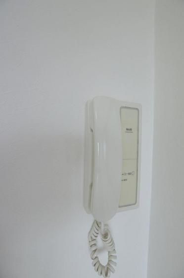 �y�Z�L�����e�B�z�@