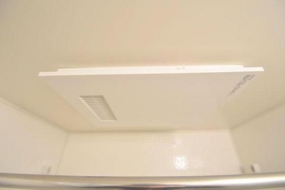 �y���̑��ݔ��z�@