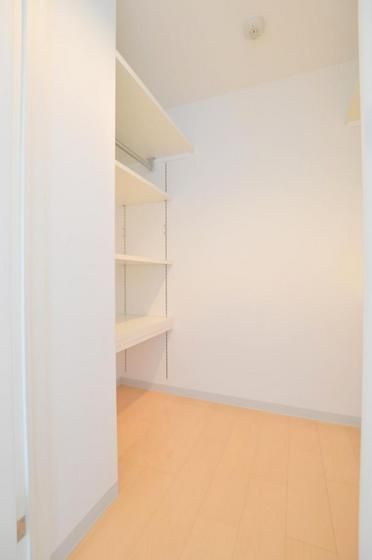 �y���[�z�@�E�H�[�N�C���N���[�b�g