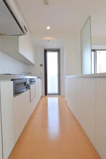 �y���̑��z�@�L�b�`�����̎��[�I