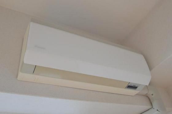 �y���̑��ݔ��z�@�G�A�R��