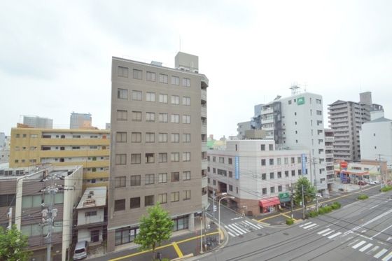 �y���]�z�@���]