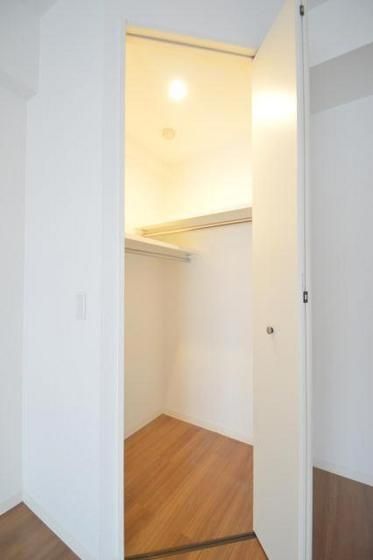 �y���[�z�@�N���[�[�b�g