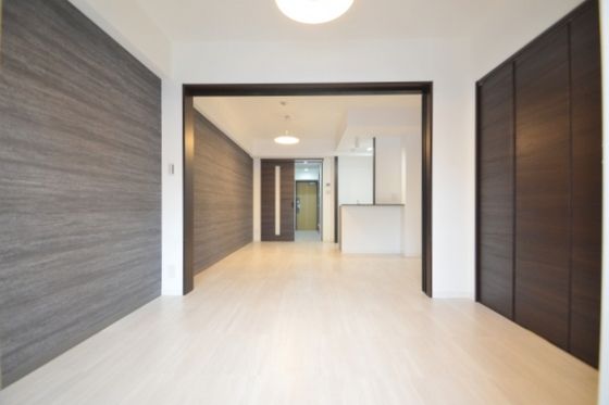 �y�����E���r���O�z�@�m��4.7��