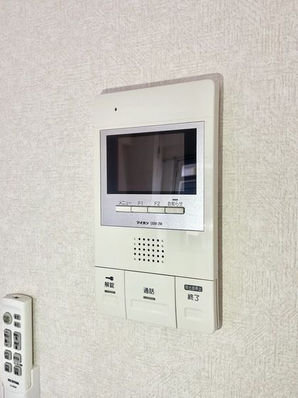 �y�Z�L�����e�B�z�@�I�[�g���b�N���j�^�[�t���C���^�[�z��