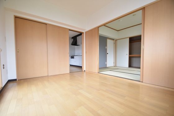 �y���̑������E�X�y�[�X�z�@