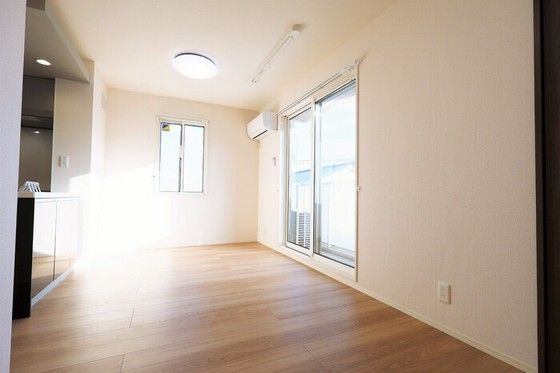 �y���̑������E�X�y�[�X�z�@