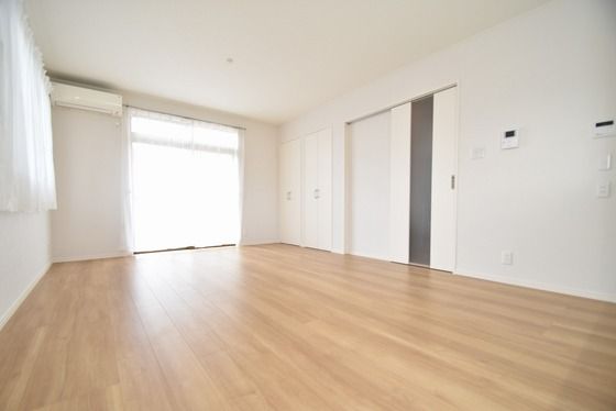 �y���̑������E�X�y�[�X�z�@