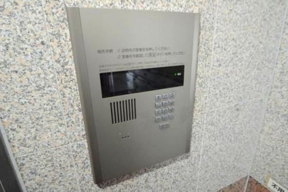 �I�[�g���b�N����