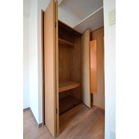 �y���[�z�@�N���[�[�b�g(^��^)