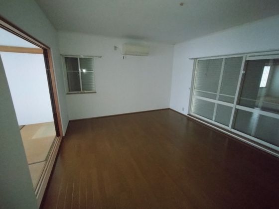 �y���[�z�@