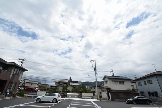 �y���]�z�@