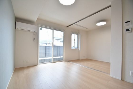 �y���̑������E�X�y�[�X�z�@