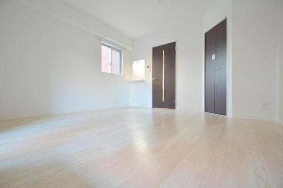 �y�����E���r���O�z�@���n�̂������ŃI�V����