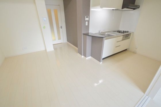 �y���̑������E�X�y�[�X�z�@�k�c�j9.8��