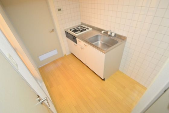 �y���̑������E�X�y�[�X�z�@2���R�����̃V�X�e���L�b�`��