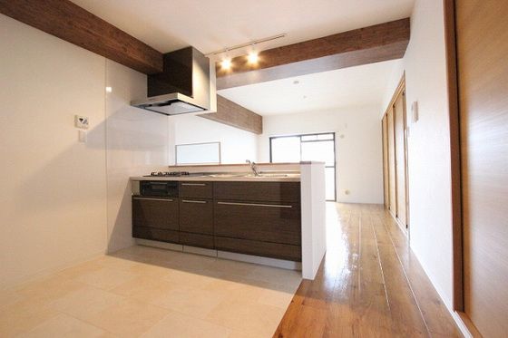 �y�L�b�`���z�@