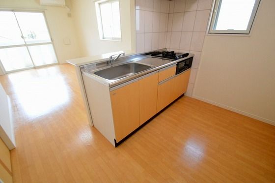 �y���̑��z�@�l�C�̃J�E���^�[�L�b�`��