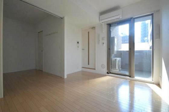 �y���̑������E�X�y�[�X�z�@