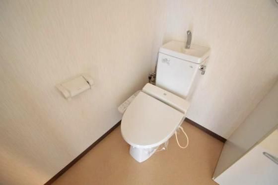 �y�g�C���z�@�E�H�V�����b�g�t���g�C����