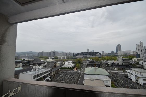 �y���]�z�@