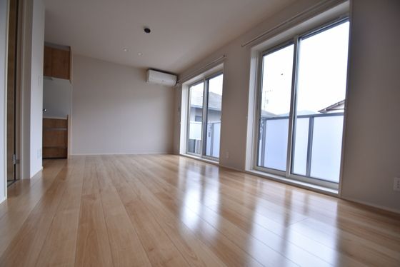 �y���̑������E�X�y�[�X�z�@