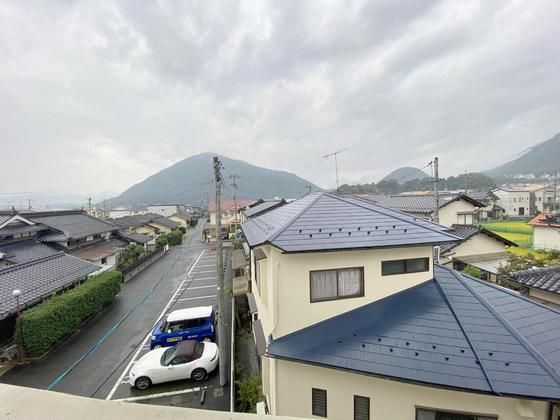 �y���]�z�@