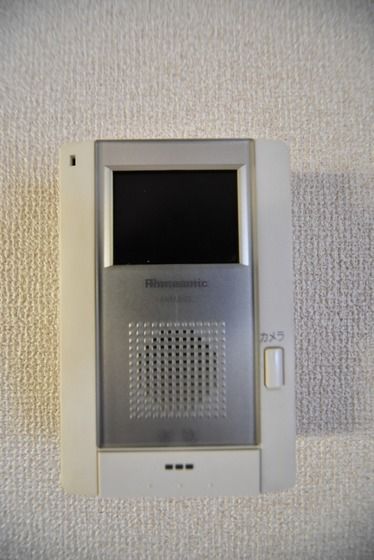 �y�Z�L�����e�B�z�@