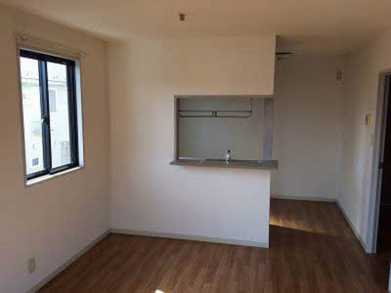 �y�����E���r���O�z�@