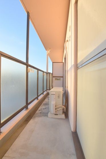 �y���]�z�@