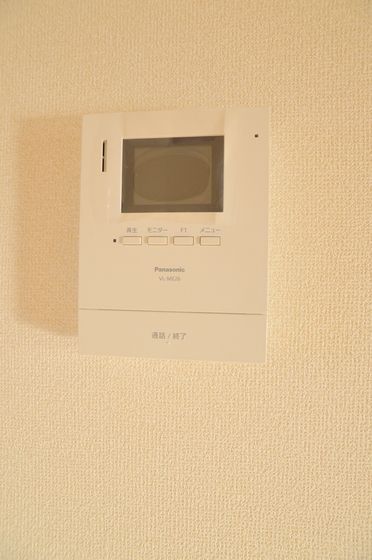 �y�Z�L�����e�B�z�@���j�^�[�t���C���^�[�z��