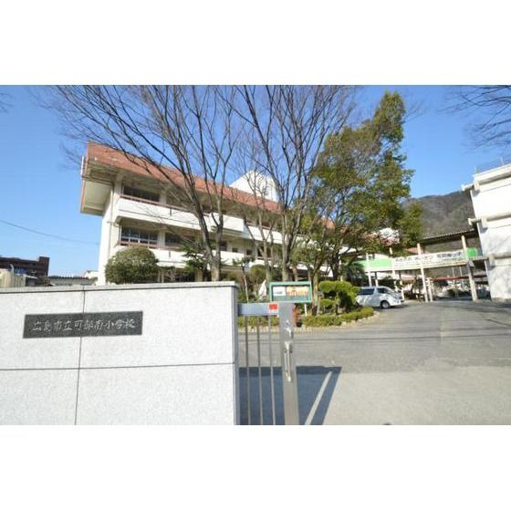 �y���Ӂz�@���w�Z