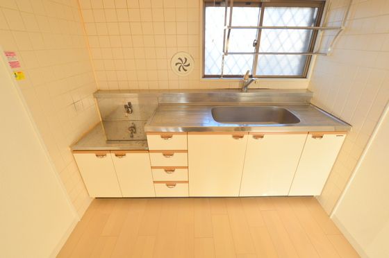 �y�L�b�`���z�@