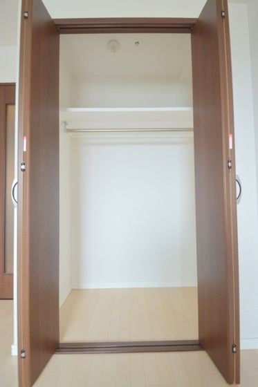 �y���[�z�@�N���[�[�b�g