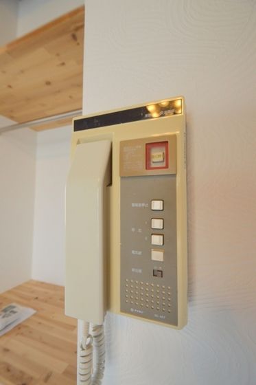 �y�Z�L�����e�B�z�@�I�[�g���b�N������