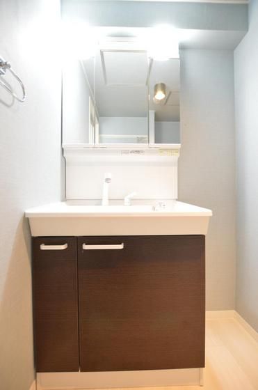 �y���ʏ��z�@�V�����v�[�h���b�T�[�t���̓Ɨ����ʑ䁙