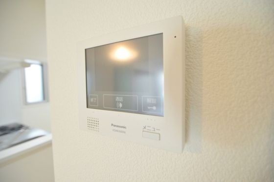 �y�Z�L�����e�B�z�@���j�^�[�t�C���^�[�t�H��