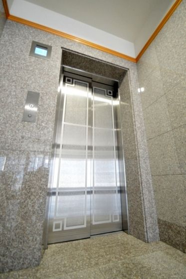 �G���x�[�^�[