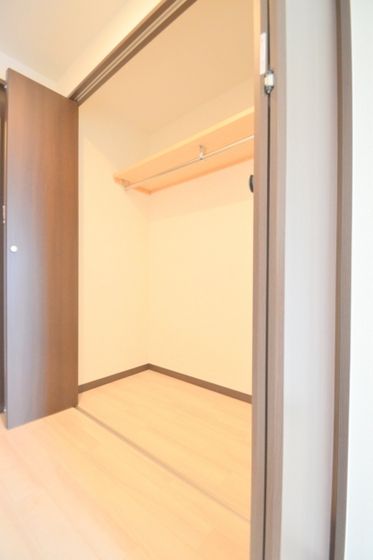 �y���[�z�@�N���[�[�b�g