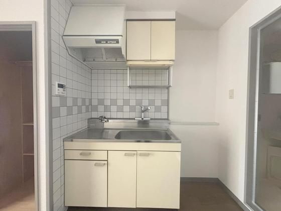 �y�L�b�`���z�@