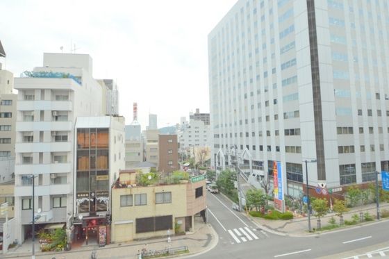 �y���]�z�@���]