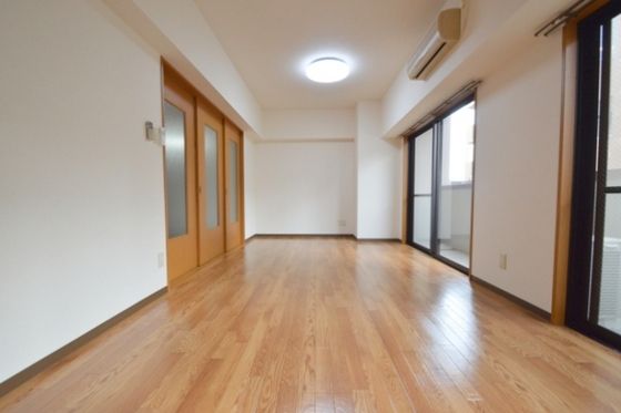 �y���̑������E�X�y�[�X�z�@�m���t���[�����O11.4���A�x�b�h���\�t�@���������z�u�_(^o^)�^