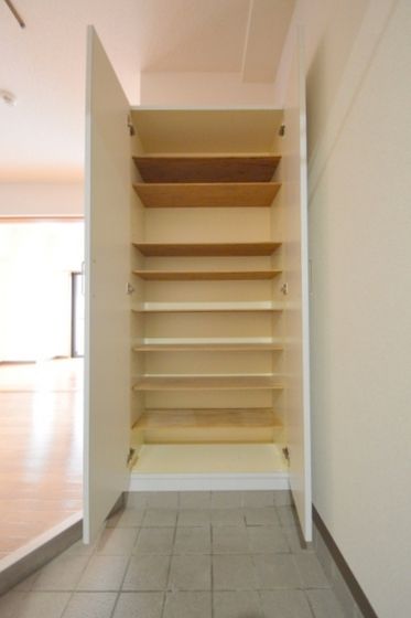 �y���ցz�@��e�ʂ̃V���[�Y�{�b�N�X