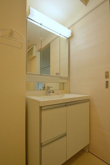 �y���ʏ��z�@